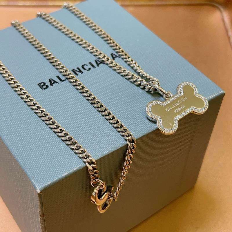 Balenciaga Necklace 10yxx68